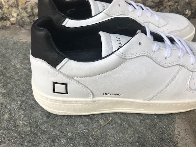 date sneakers in pelle bianca profilo nero